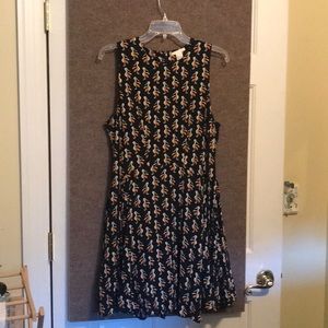 No sleeve, pelican dress